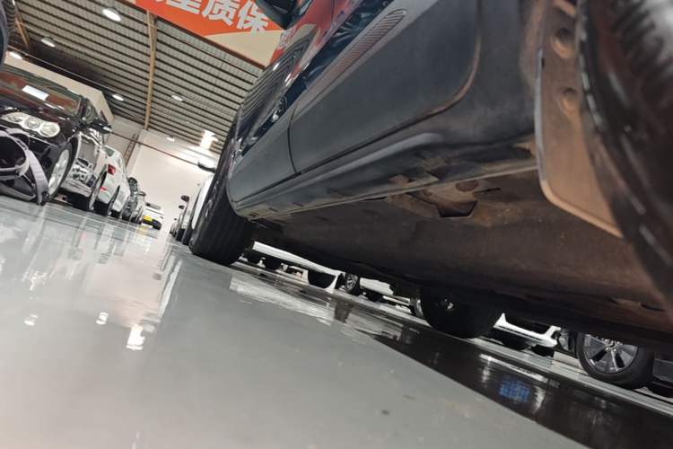 Used Ford Escape 2020 EcoBoost 245 Two-Wheel Drive Smart & Enjoyment Model Left Side Sill