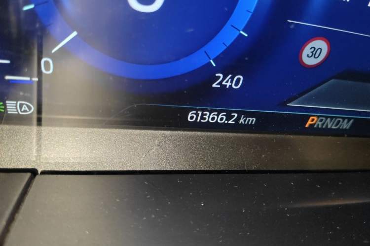 Used Ford Escape 2020 EcoBoost 245 Four-Wheel Drive ST-LINE Deluxe Edition Odometer Close Up
