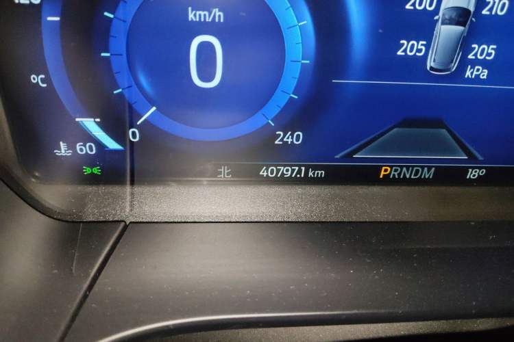 Used Ford Escape 2020 EcoBoost 245 Four-Wheel Drive ST-LINE Deluxe Edition Odometer Close Up