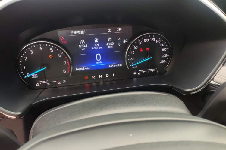 Used Ford Escape 2020 EcoBoost 245 Two-Wheel-Drive Comfort Edition Odometer Close Up