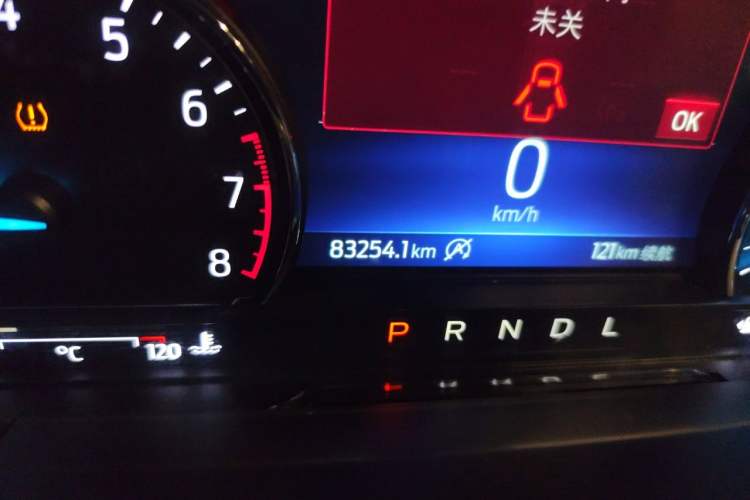Used Ford Escape 2020 EcoBoost 245 4x4 Enjoyment Model Odometer Close Up