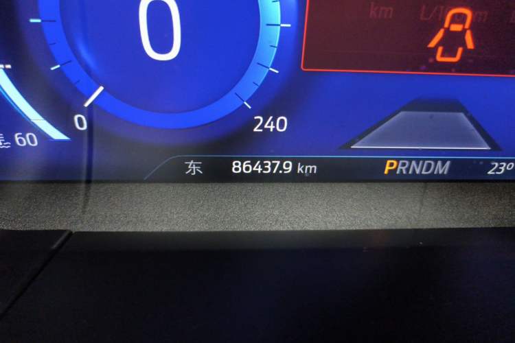 Used Ford Escape 2020 EcoBoost 245 Four-Wheel Drive ST-LINE Deluxe Edition Odometer Close Up