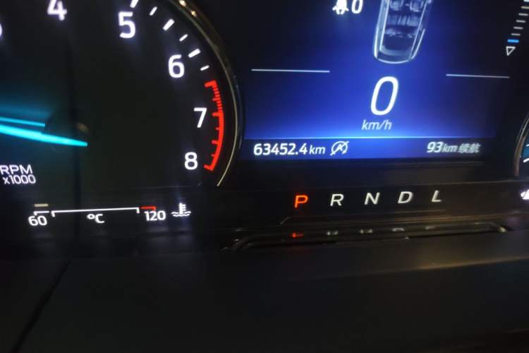 Used Ford Escape 2020 EcoBoost 245 4x4 Enjoyment Model Odometer Close Up