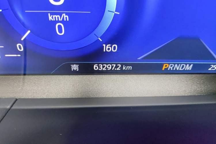 Used Ford Escape 2020 EcoBoost 245 Four-Wheel Drive ST-LINE Deluxe Edition Odometer Close Up