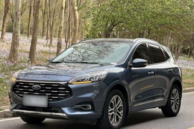 Used Ford Escape 2020 EcoBoost 245 Four-Wheel Drive Luxury Edition