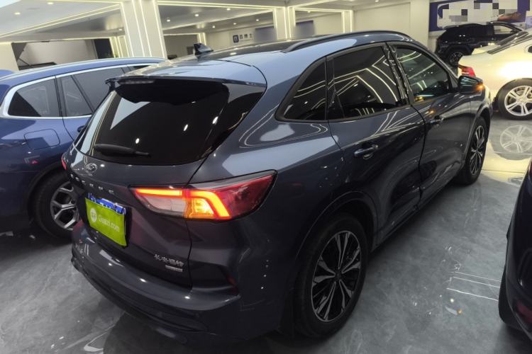 Used Ford Escape 2020 EcoBoost 245 Four-Wheel Drive ST-LINE Deluxe Edition Rear Right 45 Deg