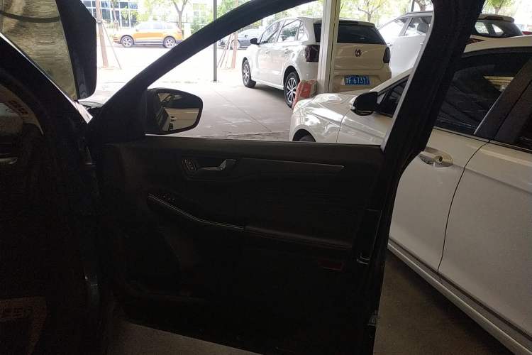 Used Ford Escape 2020 EcoBoost 245 Two-Wheel-Drive Titanium Edition Right Front Door Interior