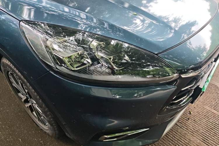 Used Ford Escape 2020 EcoBoost 245 Four-Wheel Drive Titanium Edition Right Front Headlight