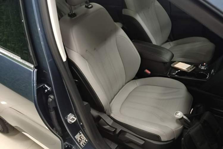 Used Ford Escape 2020 EcoBoost 245 4x4 Enjoyment Model Right Front Seat