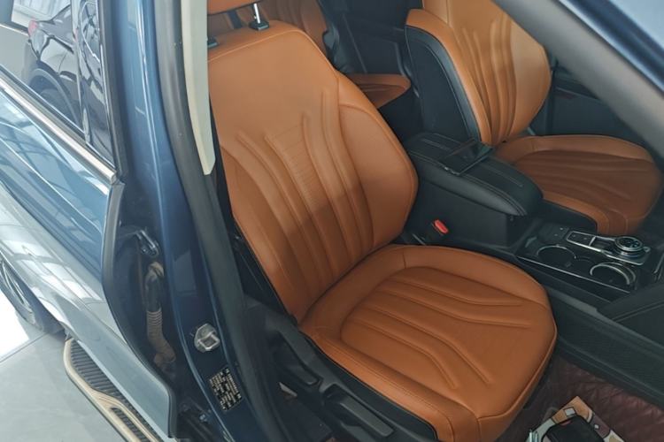 Used Ford Escape 2020 EcoBoost 245 Two-Wheel-Drive Titanium Edition Right Front Seat