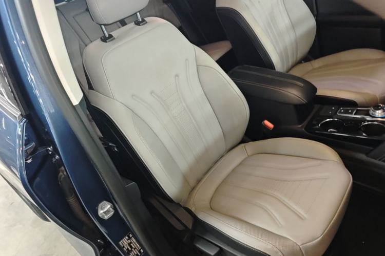 Used Ford Escape 2020 EcoBoost 245 Two-Wheel-Drive Titanium Edition Right Front Seat
