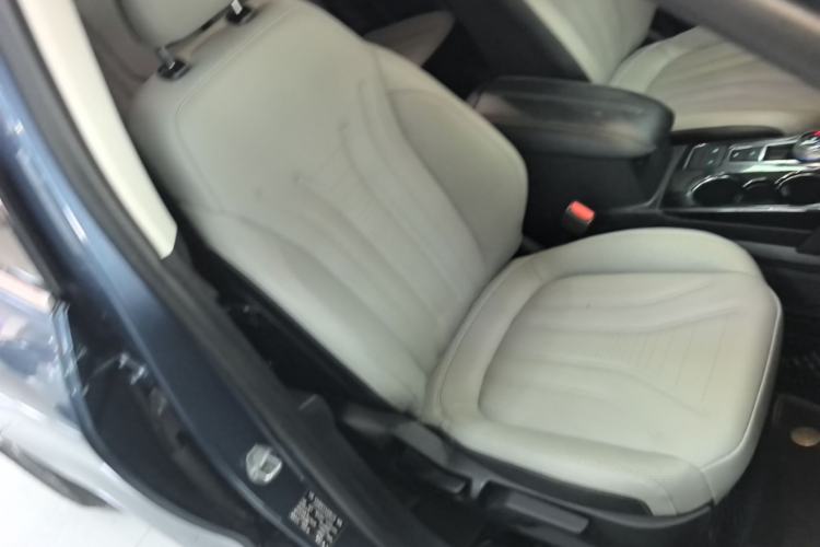 Used Ford Escape 2020 EcoBoost 245 Two-Wheel Drive Smart & Enjoyment Model Right Front Seat