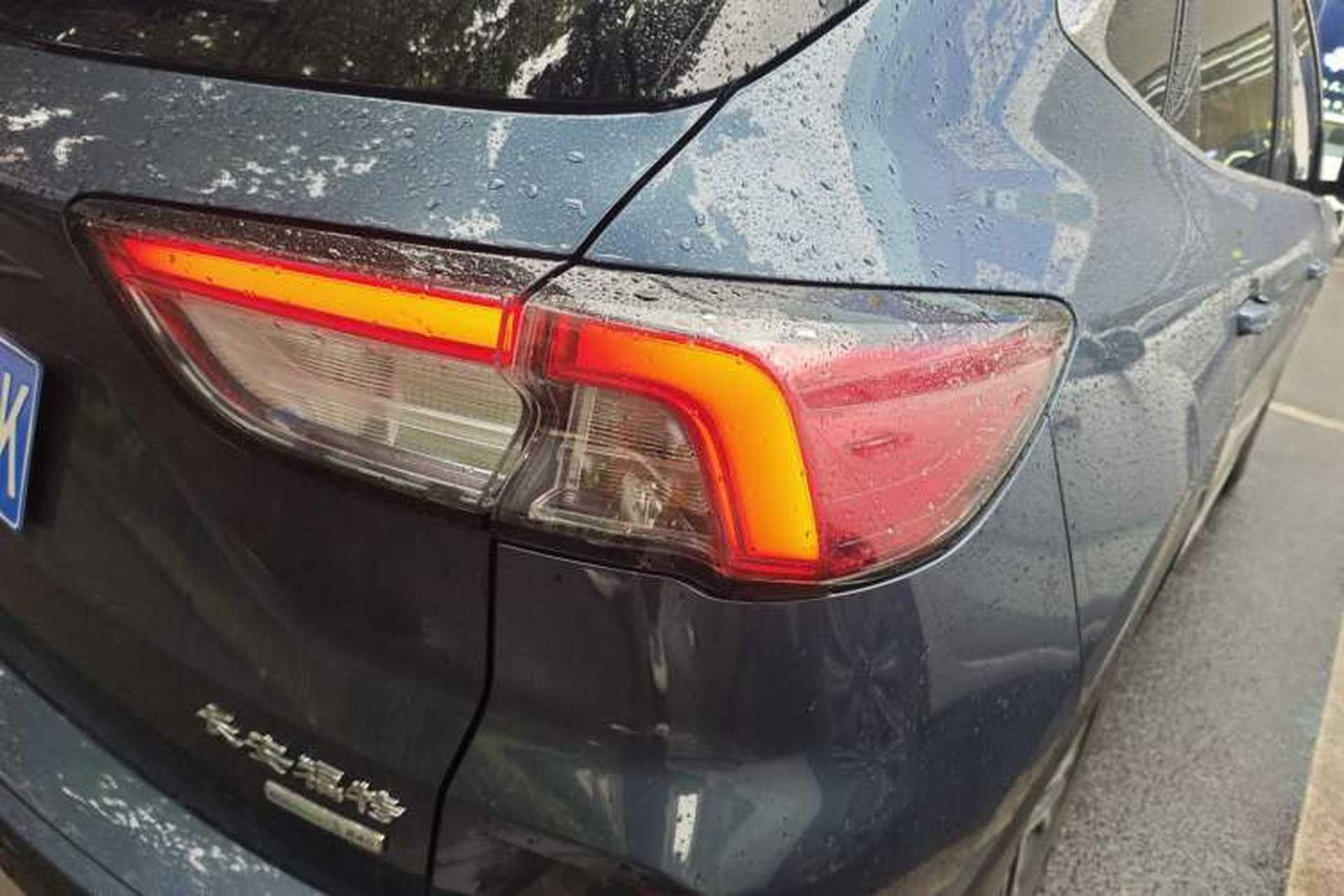 Used Ford Escape 2020 EcoBoost 245 Two-Wheel-Drive Titanium Edition Right Rear Taillight