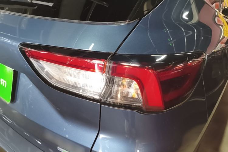 Used Ford Escape 2020 EcoBoost 245 Two-Wheel-Drive Titanium Edition Right Rear Taillight
