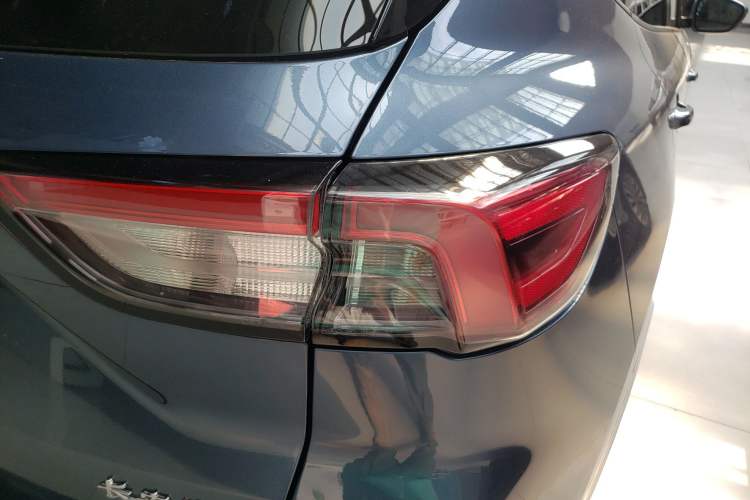 Used Ford Escape 2020 EcoBoost 245 Four-Wheel Drive ST-LINE Deluxe Edition Right Rear Taillight