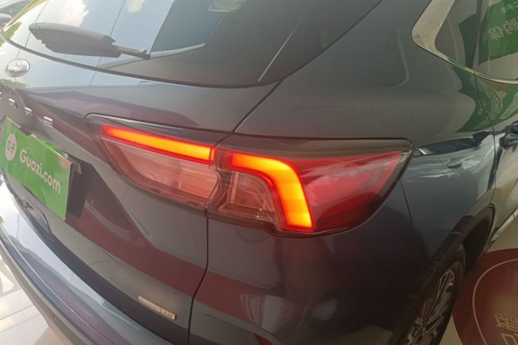 Used Ford Escape 2020 EcoBoost 245 Four-Wheel Drive Titanium Edition Right Rear Taillight