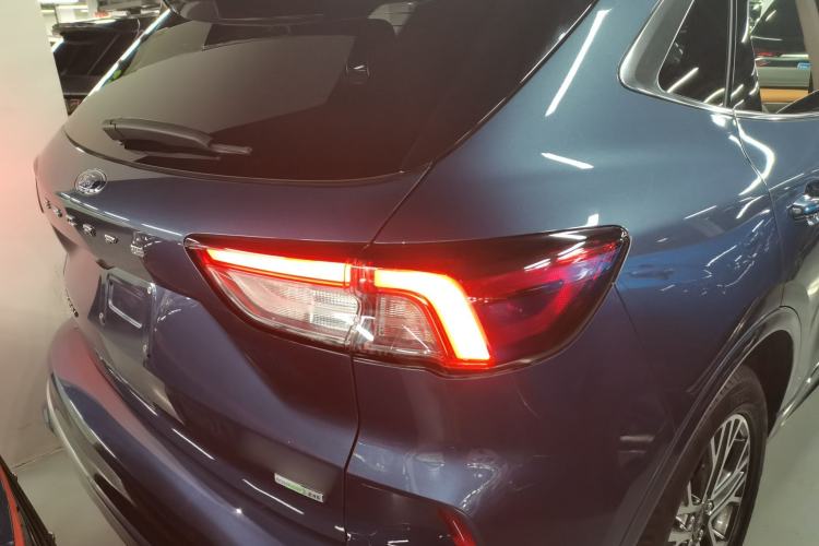 Used Ford Escape 2020 EcoBoost 245 Two-Wheel Drive Smart & Enjoyment Model Right Rear Taillight
