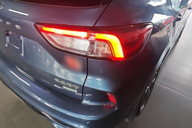 Used Ford Escape 2020 EcoBoost 245 Four-Wheel Drive ST-LINE Deluxe Edition Right Rear Taillight