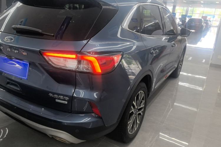Used Ford Escape 2020 EcoBoost 245 4x4 Enjoyment Model Right Rear Taillight