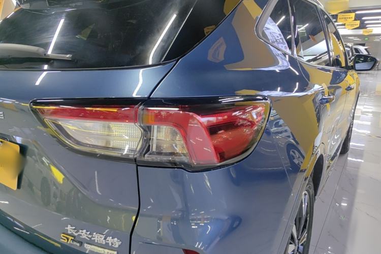 Used Ford Escape 2020 EcoBoost 245 Four-Wheel Drive ST-LINE Deluxe Edition Right Rear Taillight