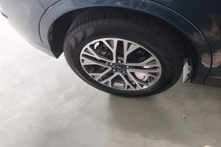 Used Ford Escape 2020 EcoBoost 245 Two-Wheel Drive Smart & Enjoyment Model Right Rear Wheel Hub