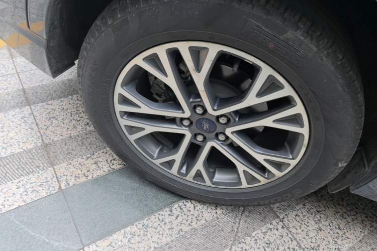 Used Ford Escape 2020 EcoBoost 245 Two-Wheel Drive Smart & Enjoyment Model Right Rear Wheel Hub
