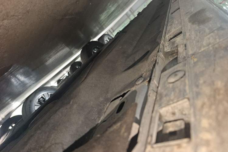 Used Ford Escape 2020 EcoBoost 245 Two-Wheel Drive Smart & Enjoyment Model Right Side Sill