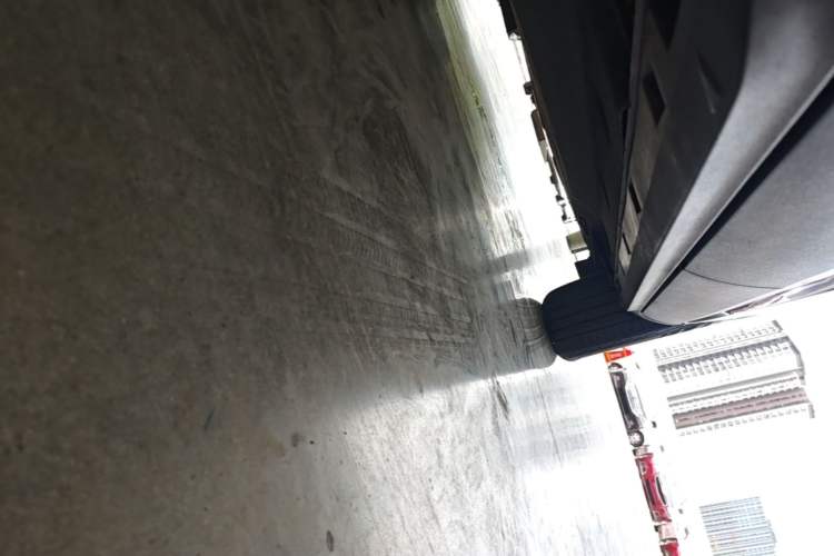 Used Ford Escape 2020 EcoBoost 245 Two-Wheel-Drive Comfort Edition Right Side Sill