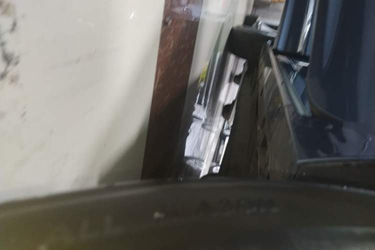 Used Ford Escape 2020 EcoBoost 245 Two-Wheel Drive Smart & Enjoyment Model Right Side Sill
