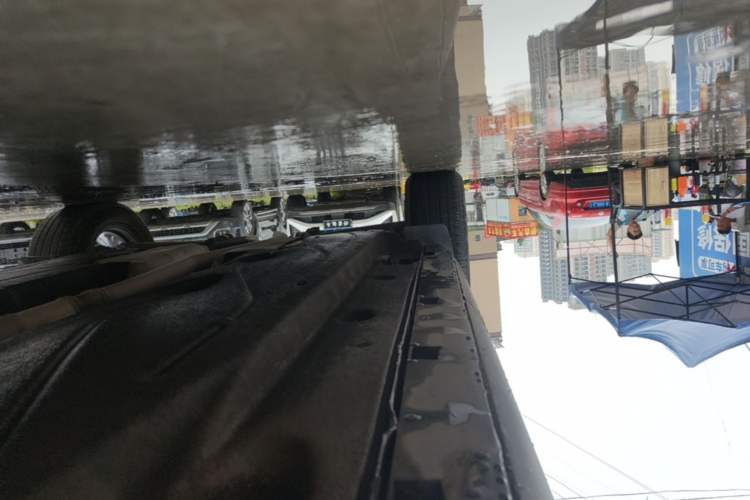 Used Ford Escape 2020 EcoBoost 245 Two-Wheel-Drive Titanium Edition Right Side Sill