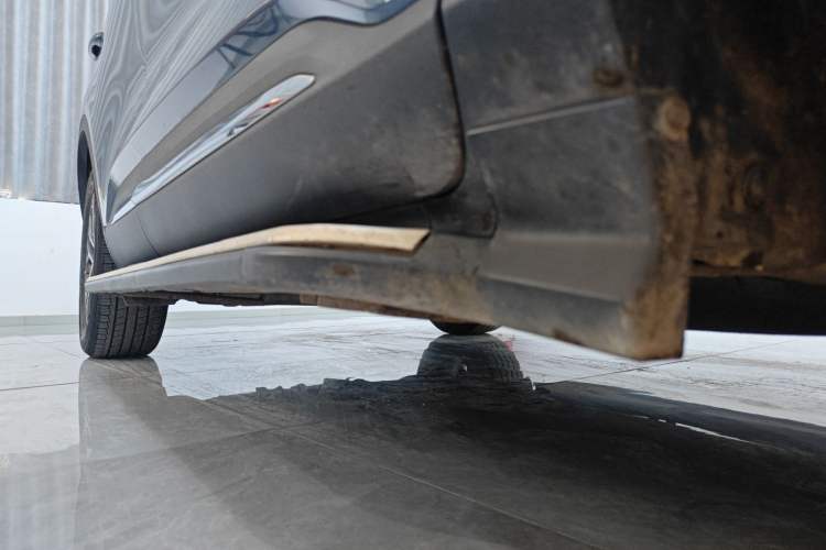 Used Ford Escape 2020 EcoBoost 245 Two-Wheel-Drive Titanium Edition Right Side Sill