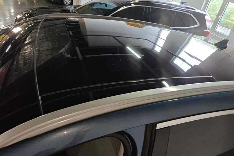 Used Ford Escape 2020 EcoBoost 245 Two-Wheel-Drive Titanium Edition Roof