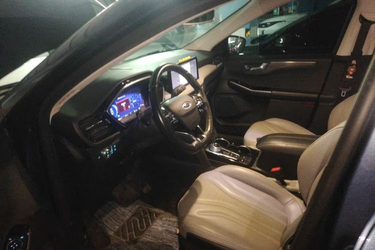 Used Ford Escape 2020 EcoBoost 245 Two-Wheel Drive Smart & Enjoyment Model Steering Wheel