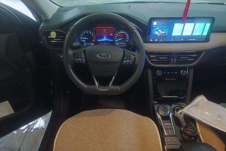 Used Ford Escape 2020 EcoBoost 245 Two-Wheel-Drive Titanium Edition Steering Wheel
