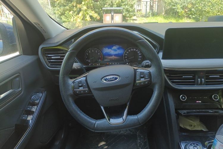 Used Ford Escape 2020 EcoBoost 245 Two-Wheel Drive Smart & Enjoyment Model Steering Wheel