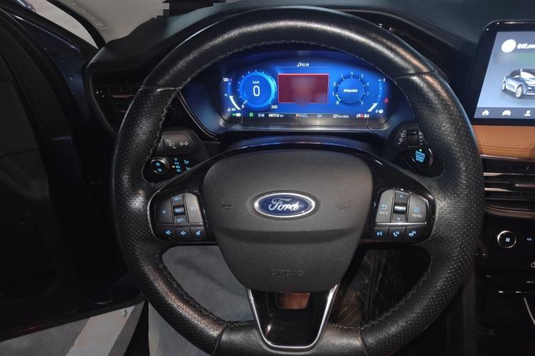 Used Ford Escape 2020 EcoBoost 245 Four-Wheel Drive Luxury Edition Steering Wheel