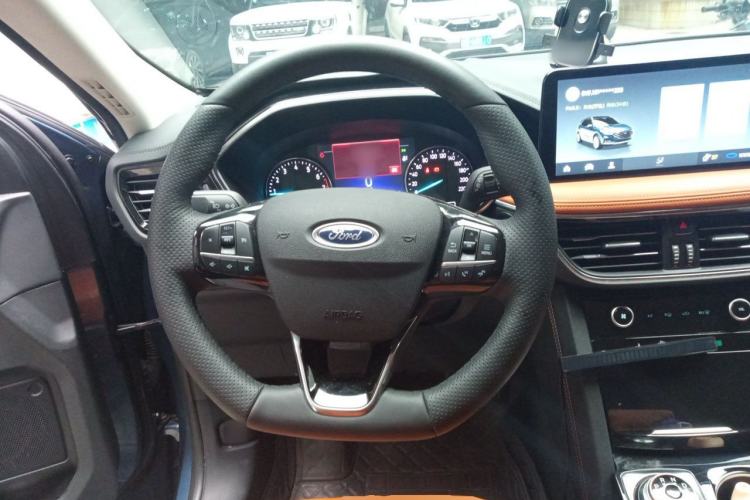 Used Ford Escape 2020 EcoBoost 245 Two-Wheel Drive Smart & Enjoyment Model Steering Wheel