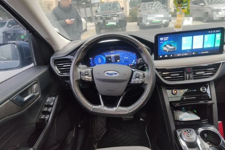 Used Ford Escape 2020 EcoBoost 245 Four-Wheel Drive Luxury Edition Steering Wheel