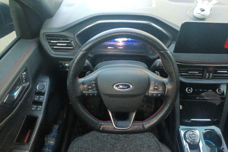 Used Ford Escape 2020 EcoBoost 245 Four-Wheel Drive ST-LINE Deluxe Edition Steering Wheel