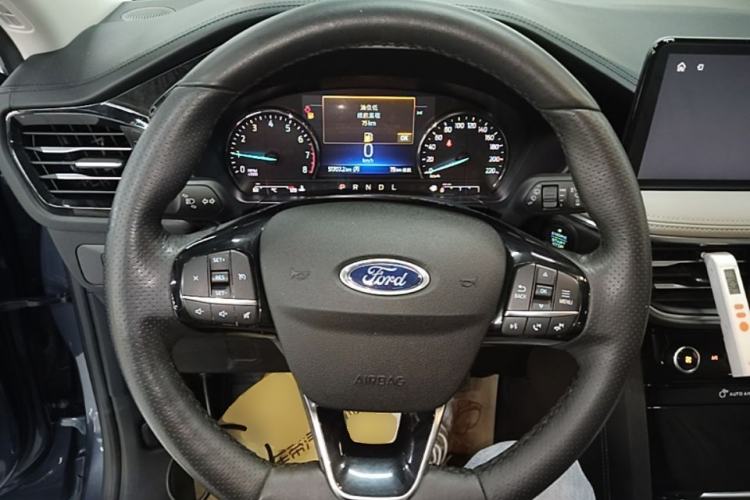 Used Ford Escape 2020 EcoBoost 245 Two-Wheel-Drive Titanium Edition Steering Wheel