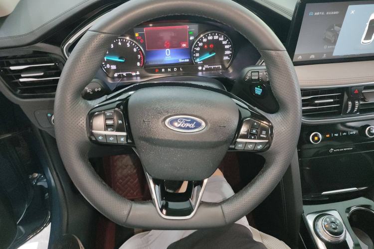 Used Ford Escape 2020 EcoBoost 245 Four-Wheel Drive Titanium Edition Steering Wheel