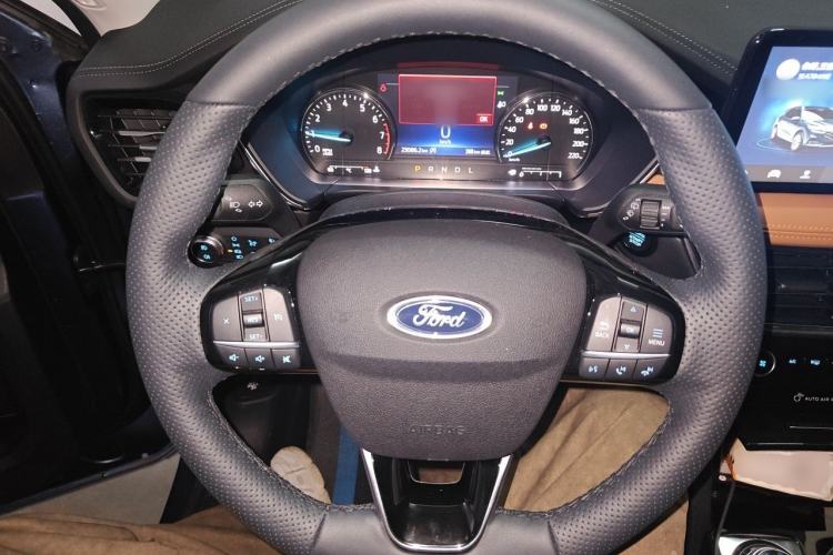 Used Ford Escape 2020 EcoBoost 245 Two-Wheel-Drive Titanium Edition Steering Wheel