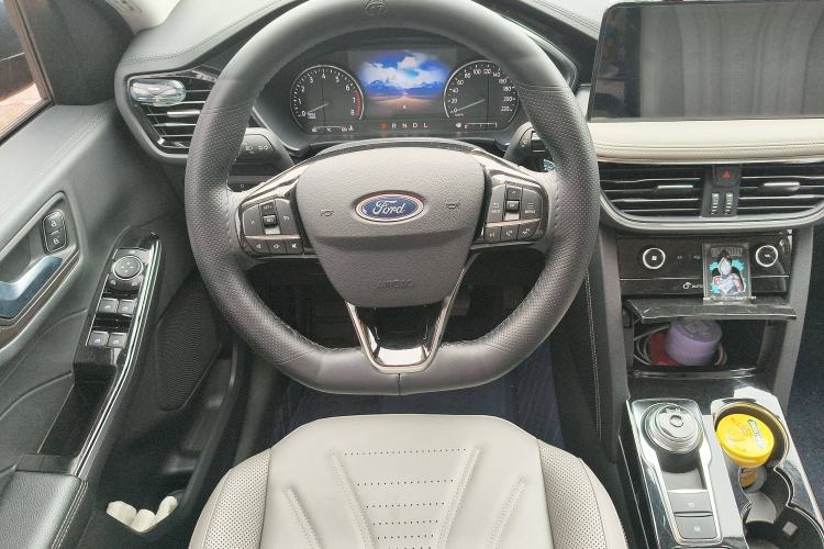 Used Ford Escape 2020 EcoBoost 245 Two-Wheel-Drive Titanium Edition Steering Wheel