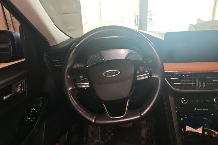 Used Ford Escape 2020 EcoBoost 245 Two-Wheel Drive Smart & Enjoyment Model Steering Wheel