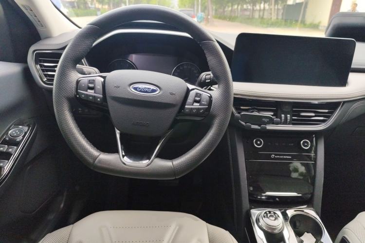 Used Ford Escape 2020 EcoBoost 245 Two-Wheel-Drive Titanium Edition Steering Wheel