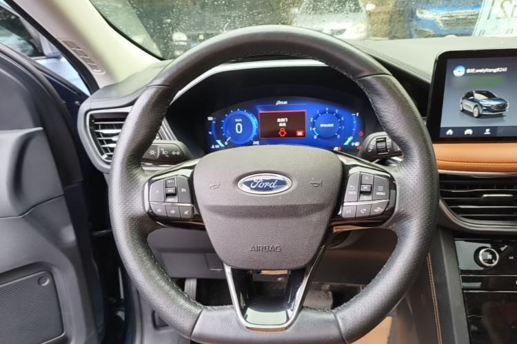 Used Ford Escape 2020 EcoBoost 245 Four-Wheel Drive Luxury Edition Steering Wheel