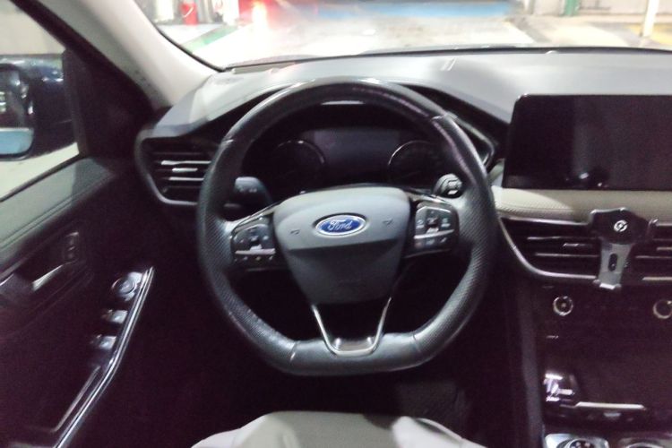 Used Ford Escape 2020 EcoBoost 245 4x4 Enjoyment Model Steering Wheel
