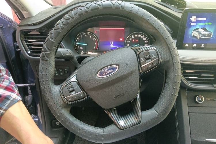 Used Ford Escape 2020 EcoBoost 245 Two-Wheel Drive Smart & Enjoyment Model Steering Wheel