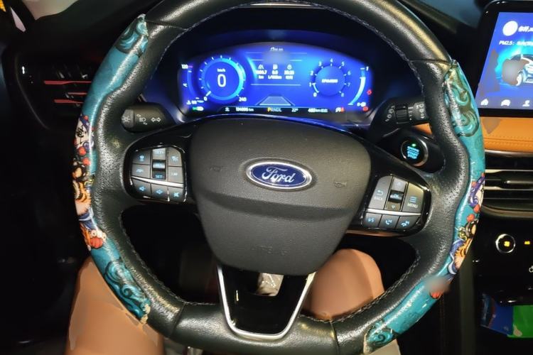 Used Ford Escape 2020 EcoBoost 245 Four-Wheel Drive Luxury Edition Steering Wheel
