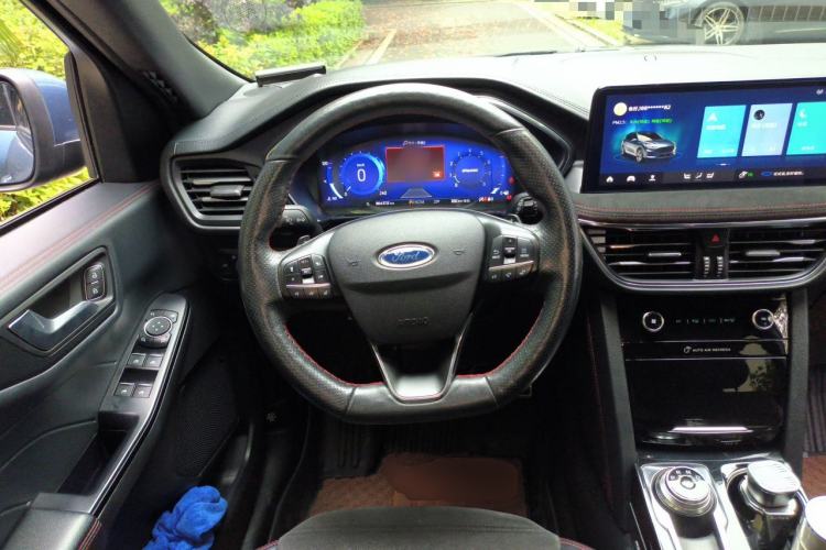 Used Ford Escape 2020 EcoBoost 245 Four-Wheel Drive ST-LINE Deluxe Edition Steering Wheel